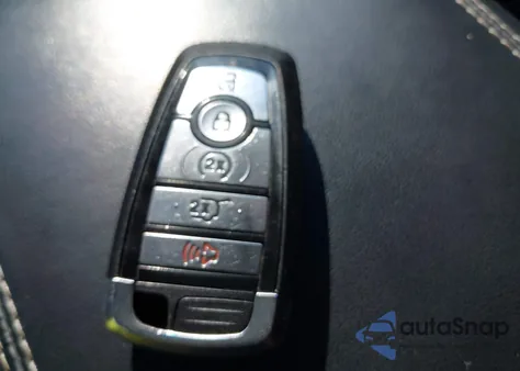 2021 Ford Explorer St z USA, uszkodzony, nr VIN 1FM5K8GCXMGA38701